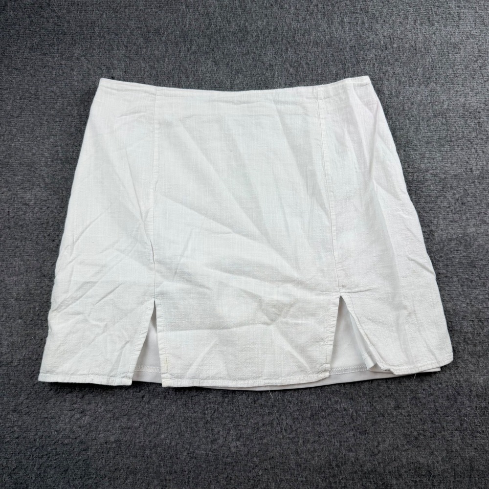Polly Mini Skirt Women's Size 10 White Double Slit High Waisted Textured Lined‎